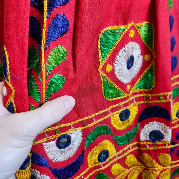 Vintage 1950's Indian Embroidered Mirrorwork Floral Skirt - Picture 7 of 15